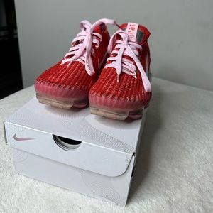 Women’s NIKE althletic shoes